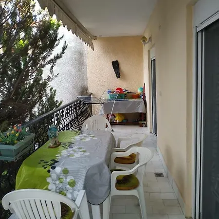 Apartment Sunny Family Style *